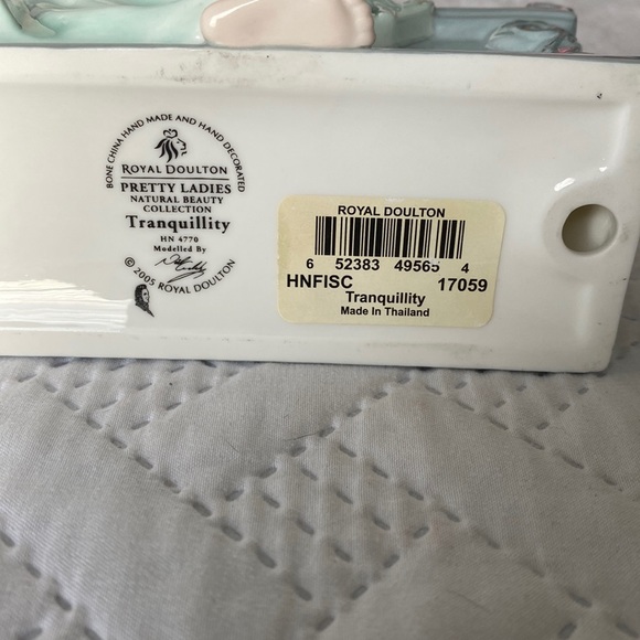 Royal Doulton Natural Beauty Collection - Picture 3 of 6